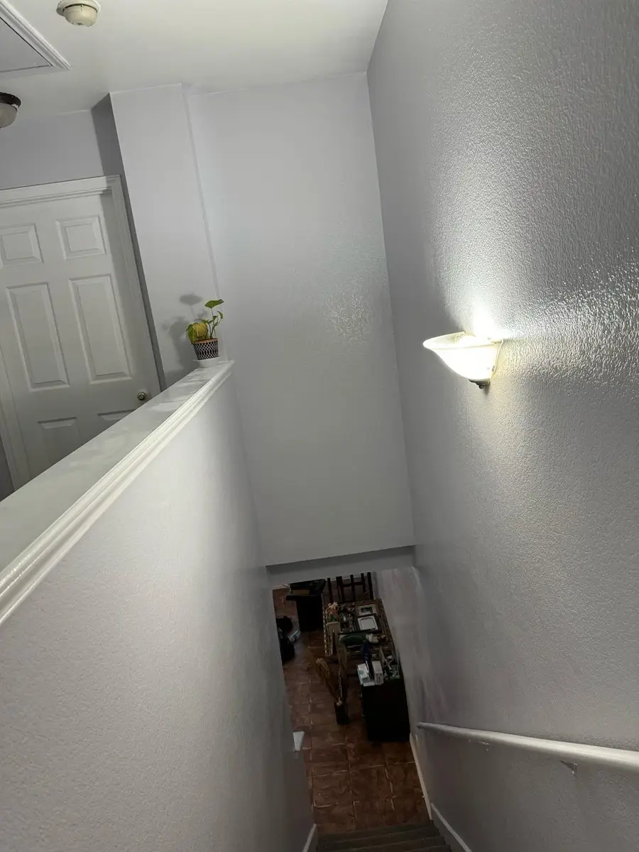 6913 Bennett Ave, Austin, TX 78752 - Image #2