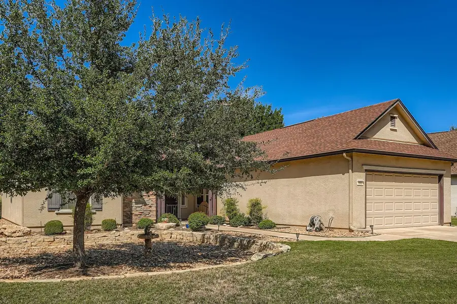 102 Lubbock Dr, Georgetown, TX 78633 - Image #2