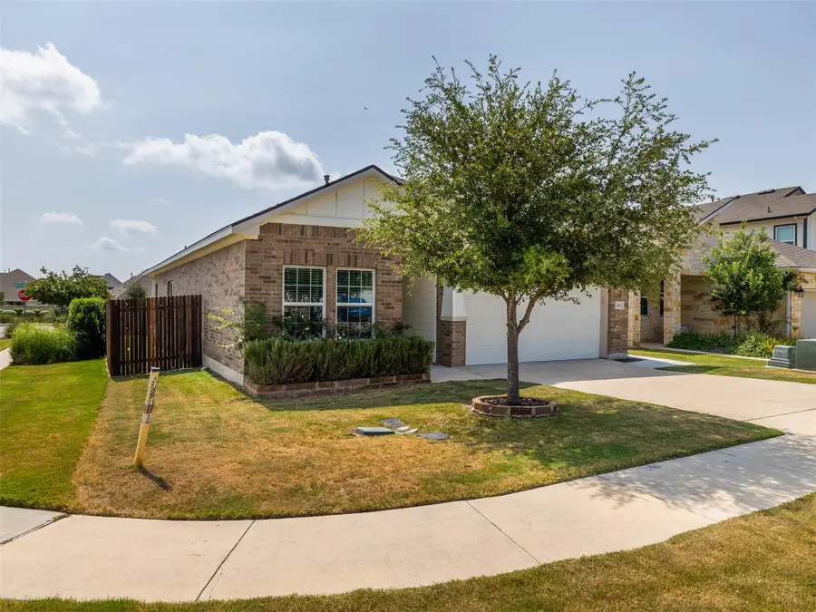 144 Winding Hollow Ln, Georgetown, TX 78628 - #3