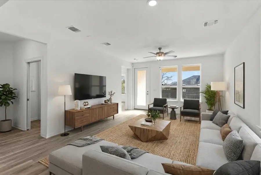 813 Saratoga Ln, Georgetown, TX 78633 - Image #3