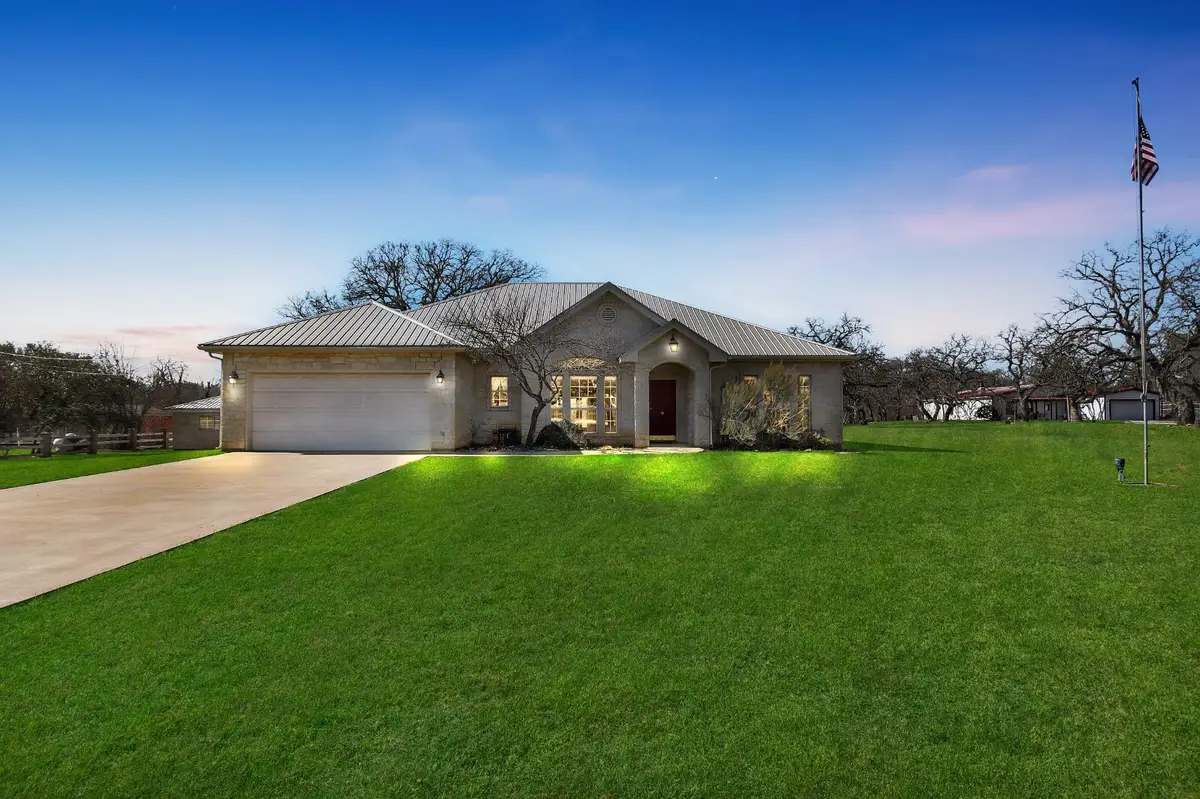 416 Highland Dr, Marble Falls, TX 78654 - #1