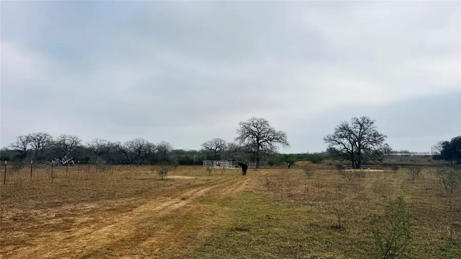 957 Johnson Farms Rd, Harwood, TX 78632 - Image #3