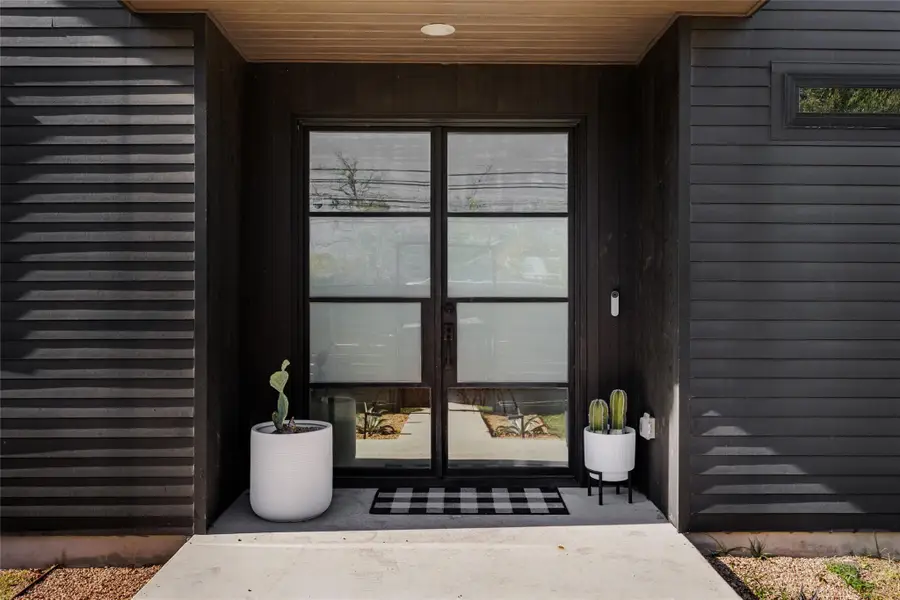 108 Comal St, Austin, TX 78702 - #2