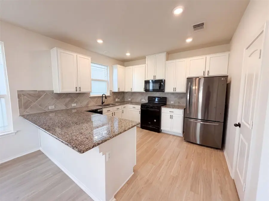 252 Sage Derby Dr #90, Hutto, TX 78634 - #2