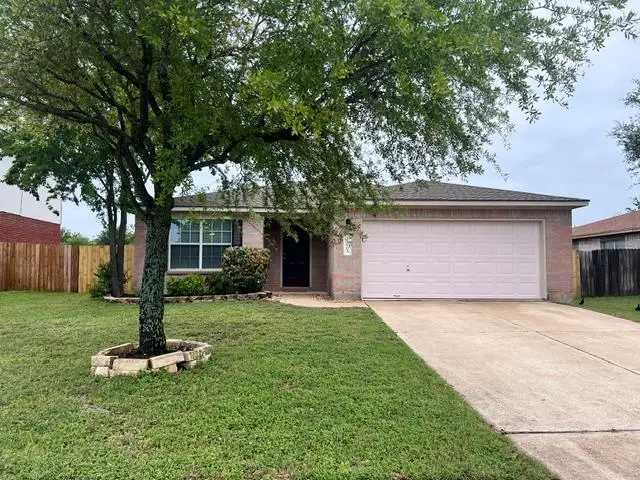 1005 W South St, Leander, TX 78641 - #2