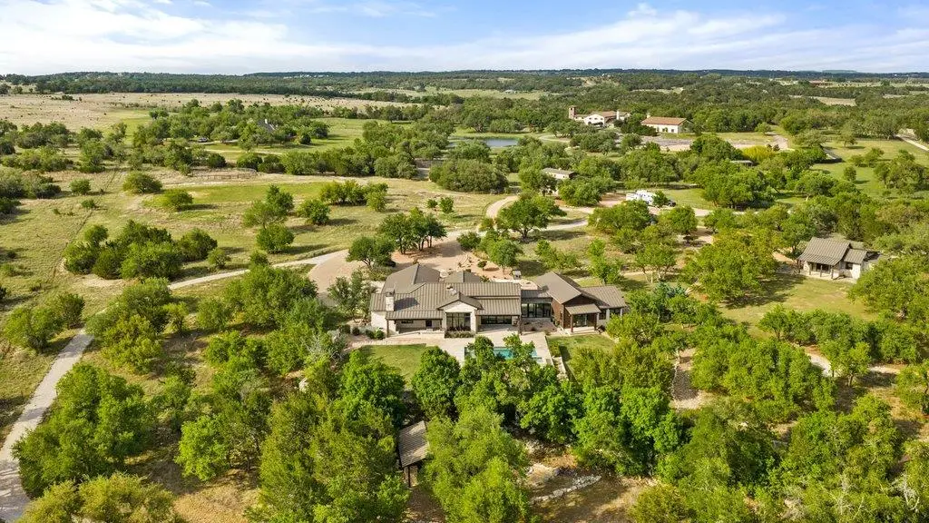 2560 Bell Springs Rd, Dripping Springs, TX 78620 - #1