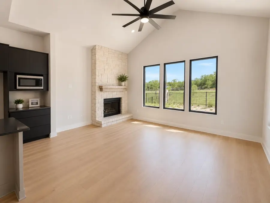 711 N Paleface Ranch Rd #4, Spicewood, TX 78669 - #3