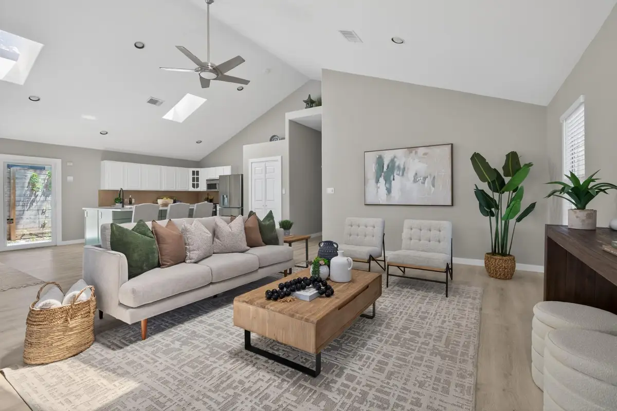 411 W Live Oak St, Austin, TX 78704 - #1