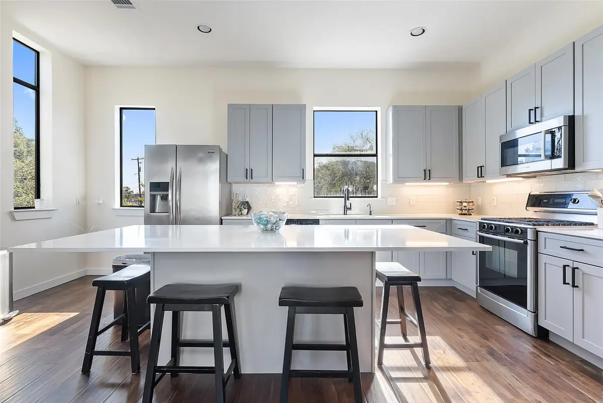 6000 S Congress Ave #201, Austin, TX 78745 - Image #1