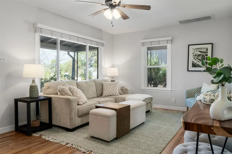 4503 Garnett St, Austin, TX 78745 - Image #3