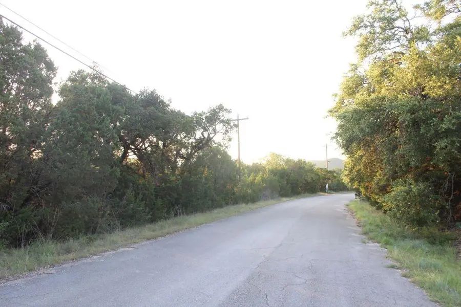 8008 Chestnut Cv, Lago Vista, TX 78645 - #2