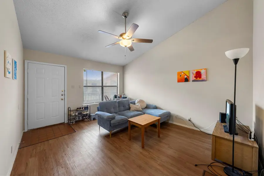 106 E 30th St #303, Austin, TX 78705 - #2