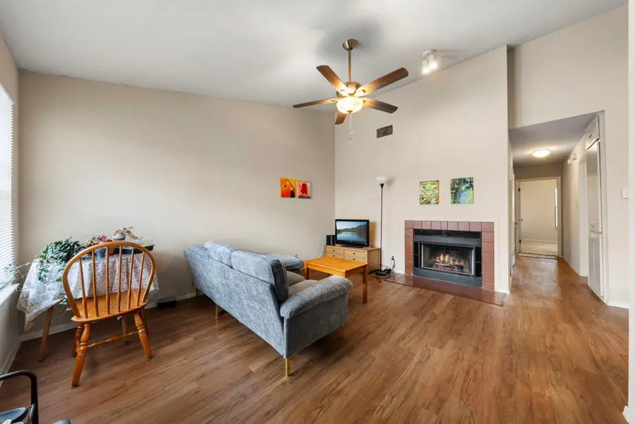 106 E 30th St #303, Austin, TX 78705 - #3