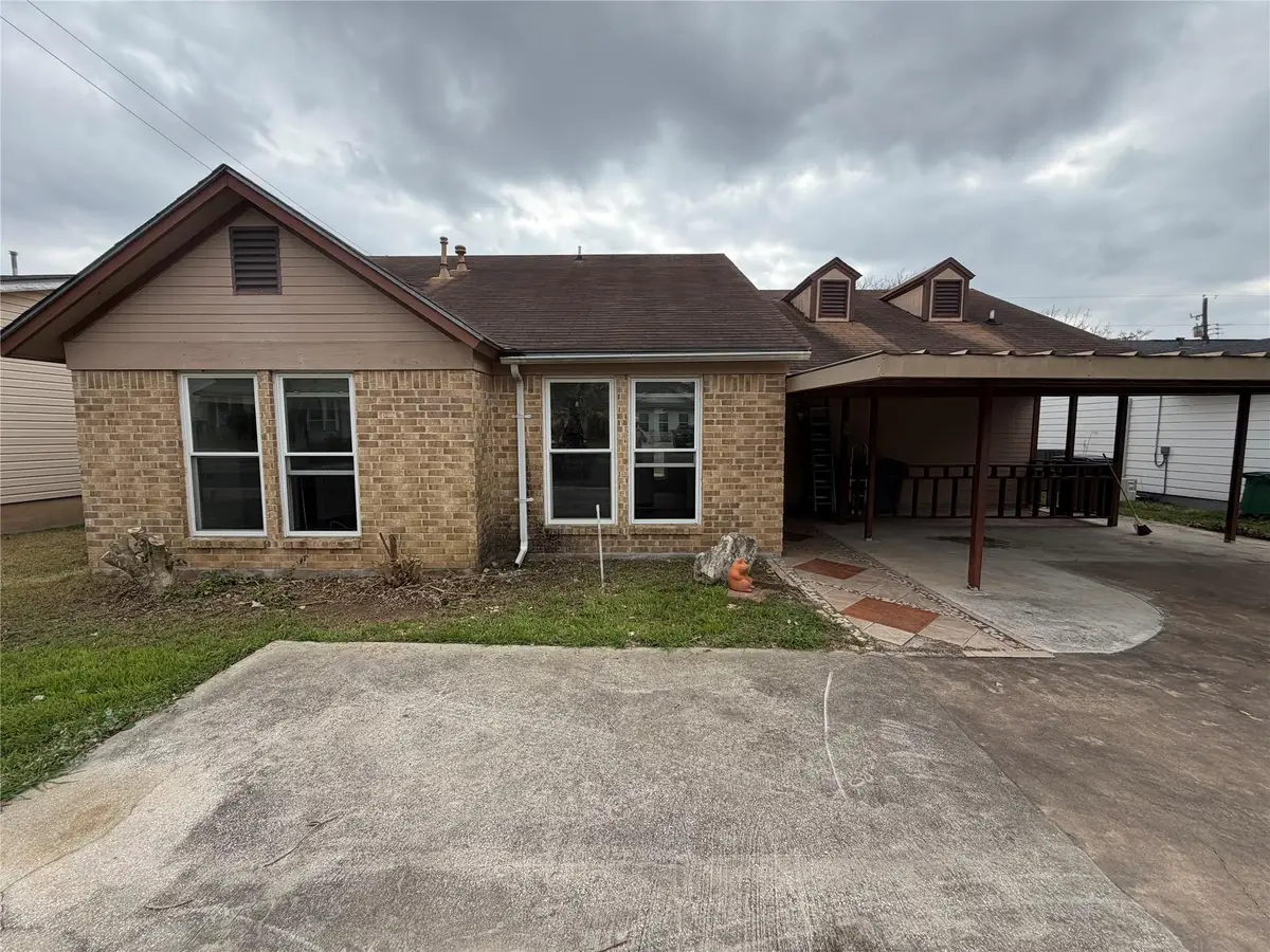 5609 Porsche Ln, Austin, TX 78749 - #1