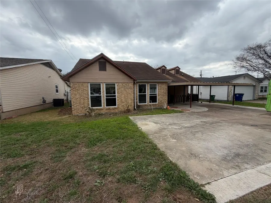 5609 Porsche Ln, Austin, TX 78749 - #2