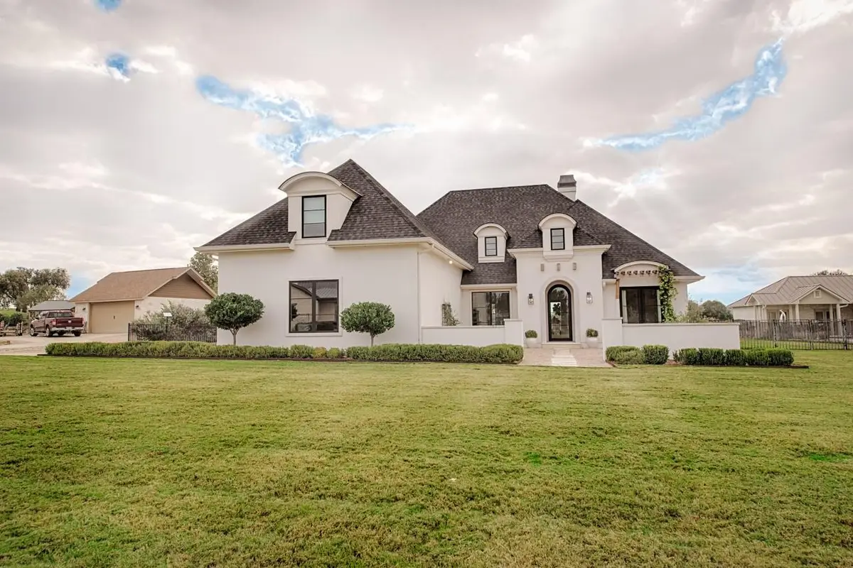 103 River Bend Dr, Kingsland, TX 78639 - Image #1