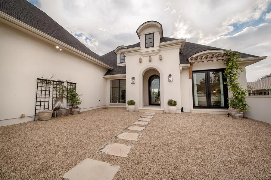 103 River Bend Dr, Kingsland, TX 78639 - Image #2