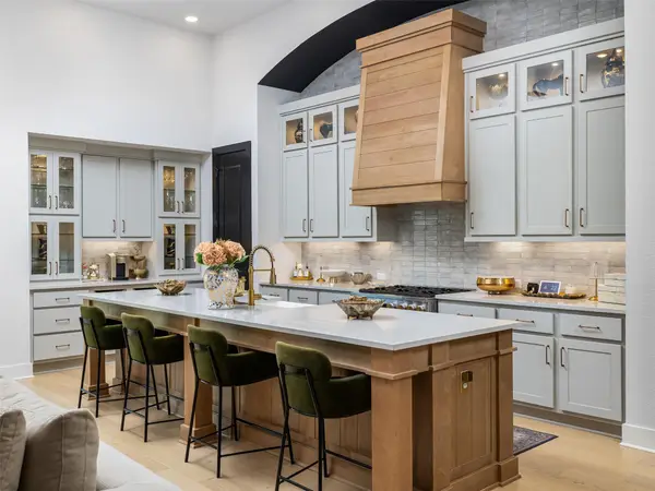 372 Old Stone Rd, Austin, TX 78737