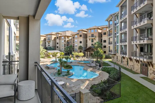 82 Island Dr #8202, Horseshoe Bay, TX 78657