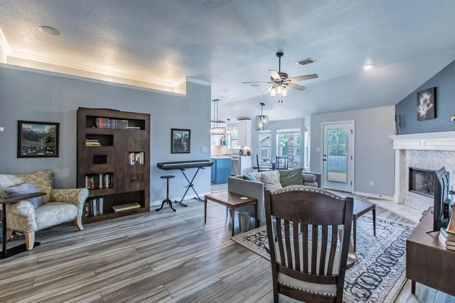 1501 Loving Trl, Belton, TX 76513 - #2