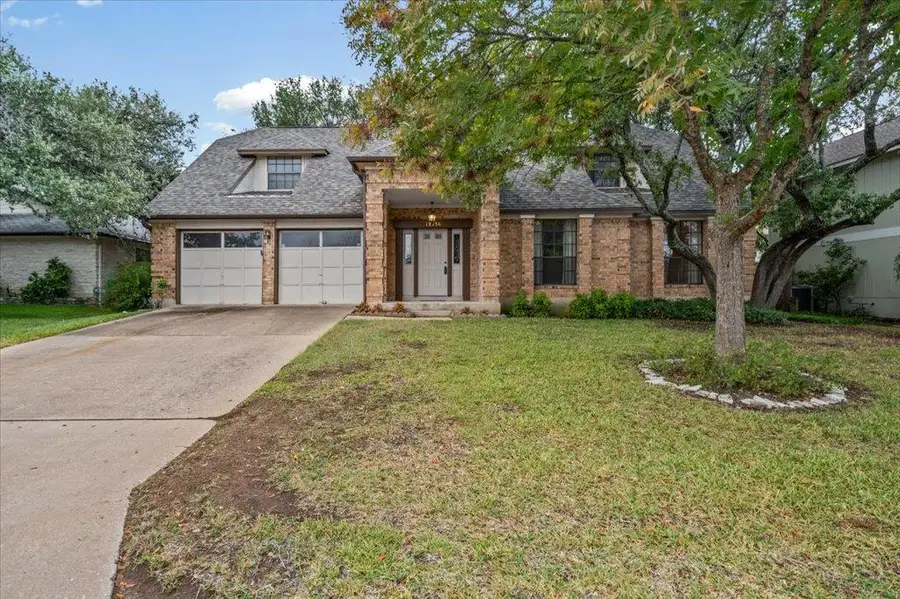 12036 Lincolnshire Dr, Austin, TX 78758 - Image #2