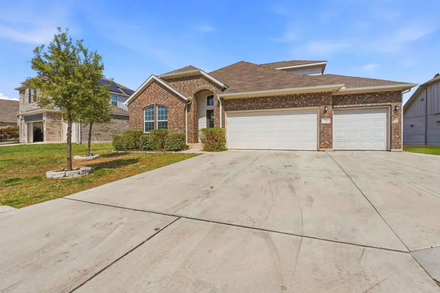 309 Baxendale St, Hutto, TX 78634 - #2