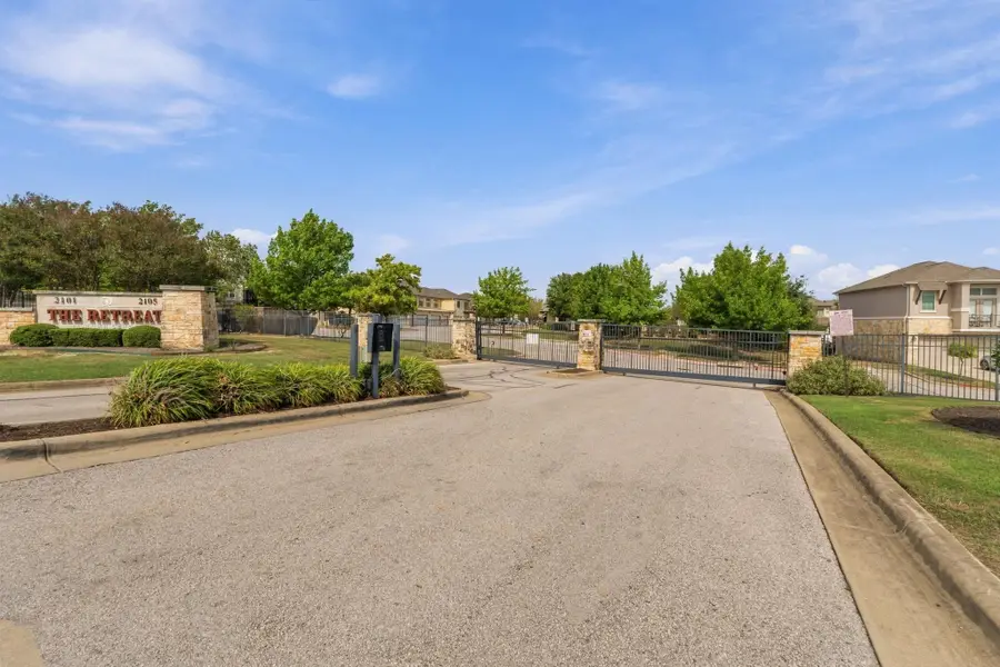 2105 Town Centre Dr #13, Round Rock, TX 78664 - #3