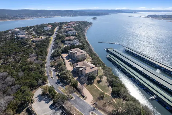 6608 Lantern View Dr #102, Jonestown, TX 78645