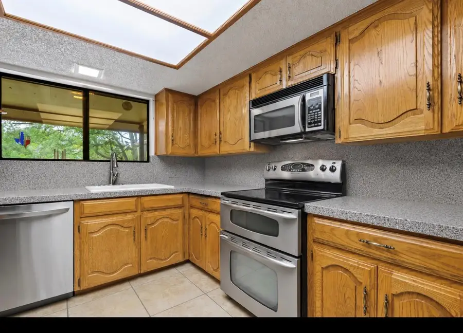300 W Sequoia Spur, Georgetown, TX 78628 - #2