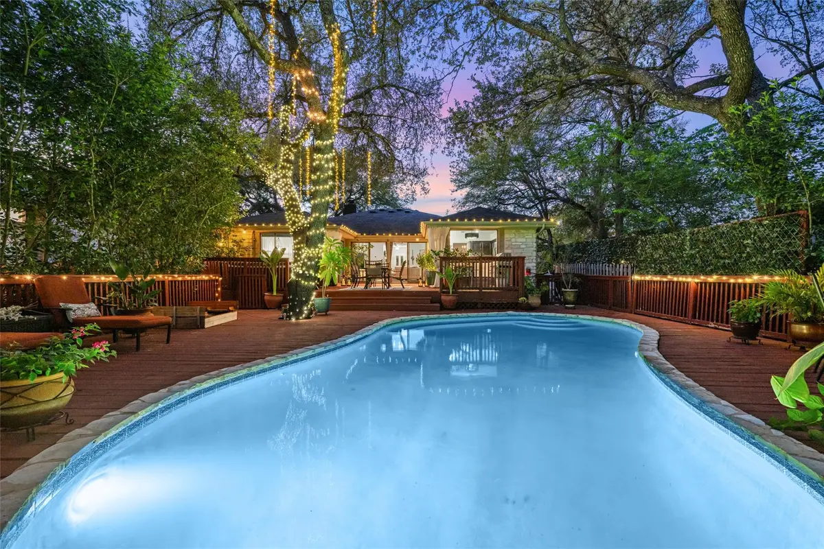 106 Sailmaster St, Lakeway, TX 78734 - Image #1