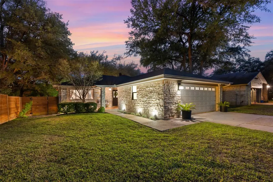 106 Sailmaster St, Lakeway, TX 78734 - Image #3