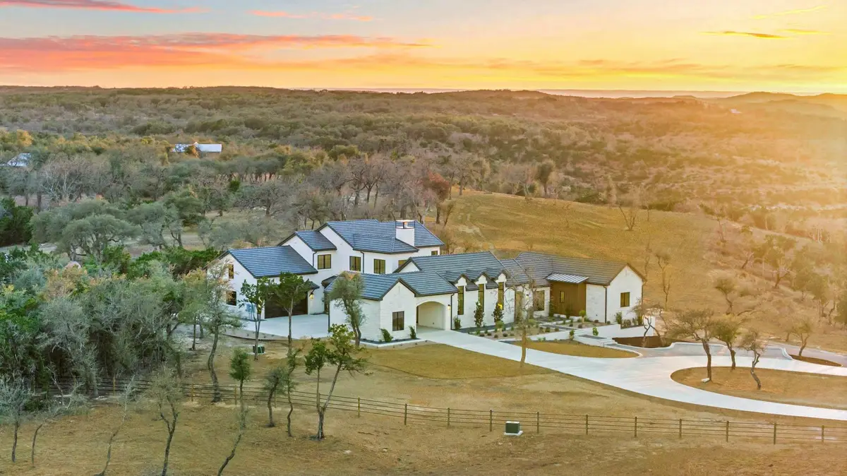 1562 Canyon Crossing View, Dripping Springs, TX 78620 - #1