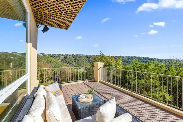 4541 Golf Vista Dr, Austin, TX 78730