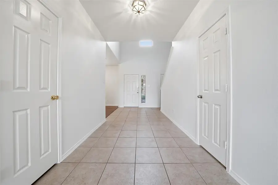 118 Invierno St, Kyle, TX 78640 - #3