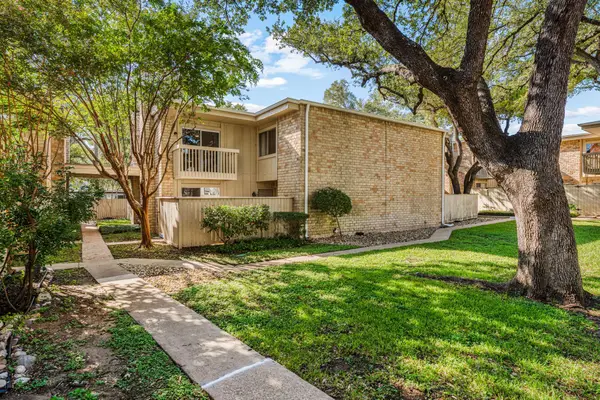 8340 Fathom Cir #303, Austin, TX 78750