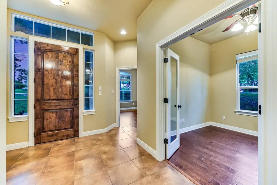 344 Tahitian Dr, Bastrop, TX 78602 - #3
