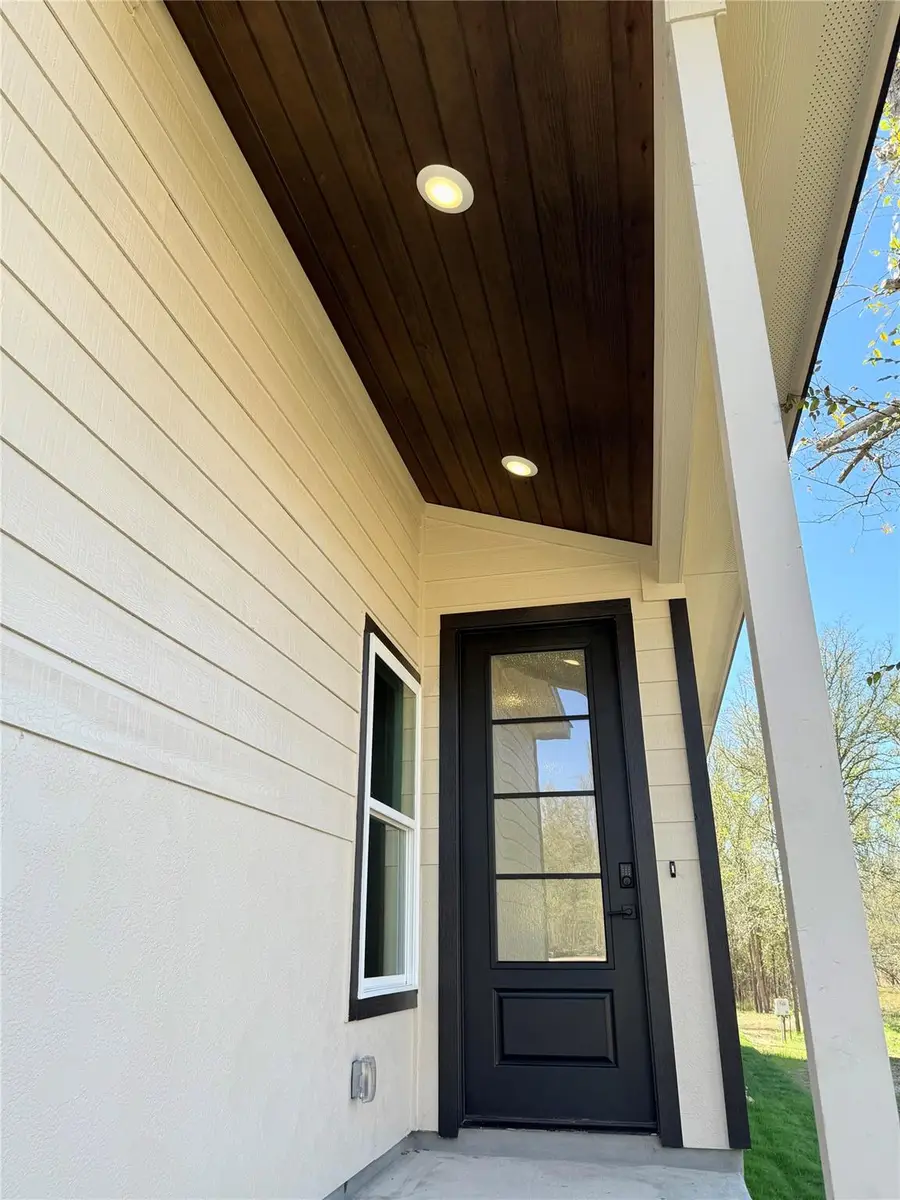 113 Mokulua Ln, Bastrop, TX 78602 - Image #3