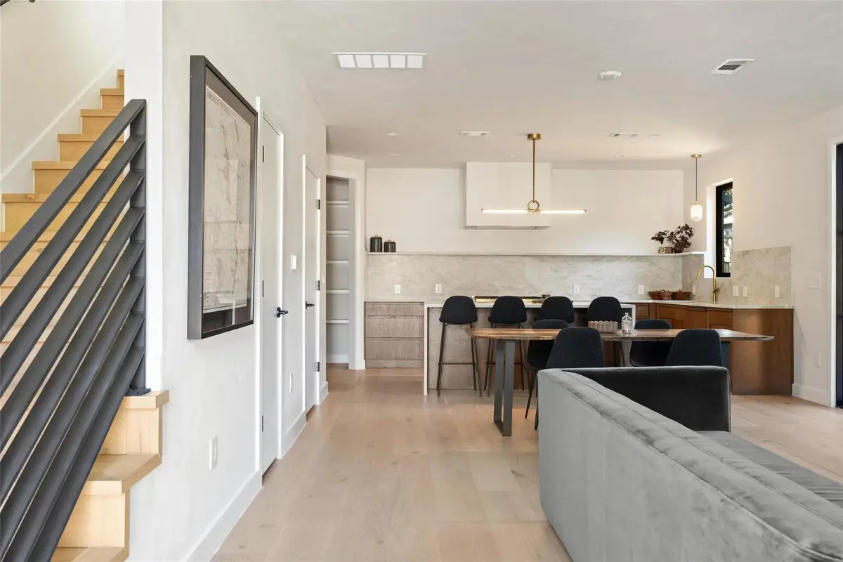 2305 E 21st St, Austin, TX 78722 - Image #1