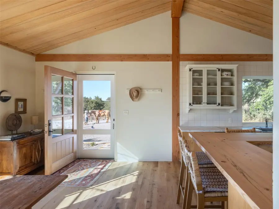 1934 N Walnut Springs Rd, Johnson City, TX 78636 - #2