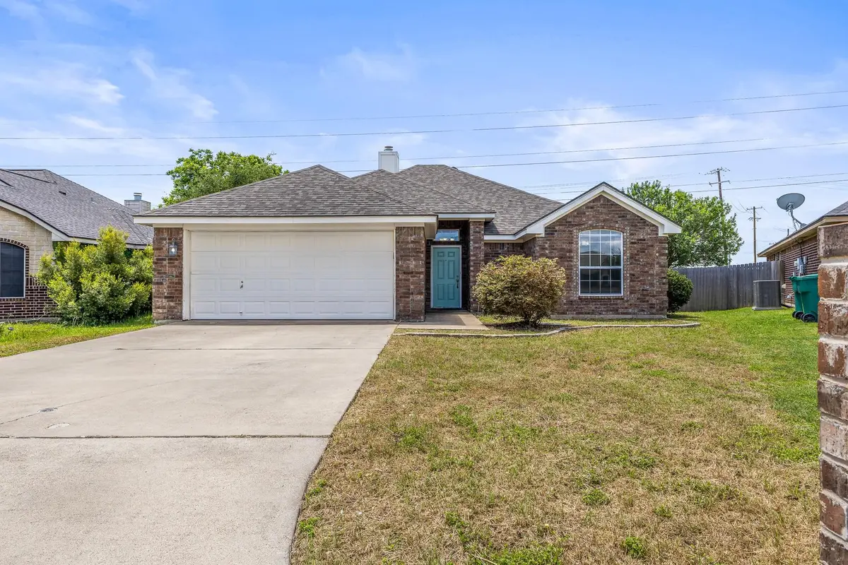 526 Armstrong Dr, Belton, TX 76513 - #1