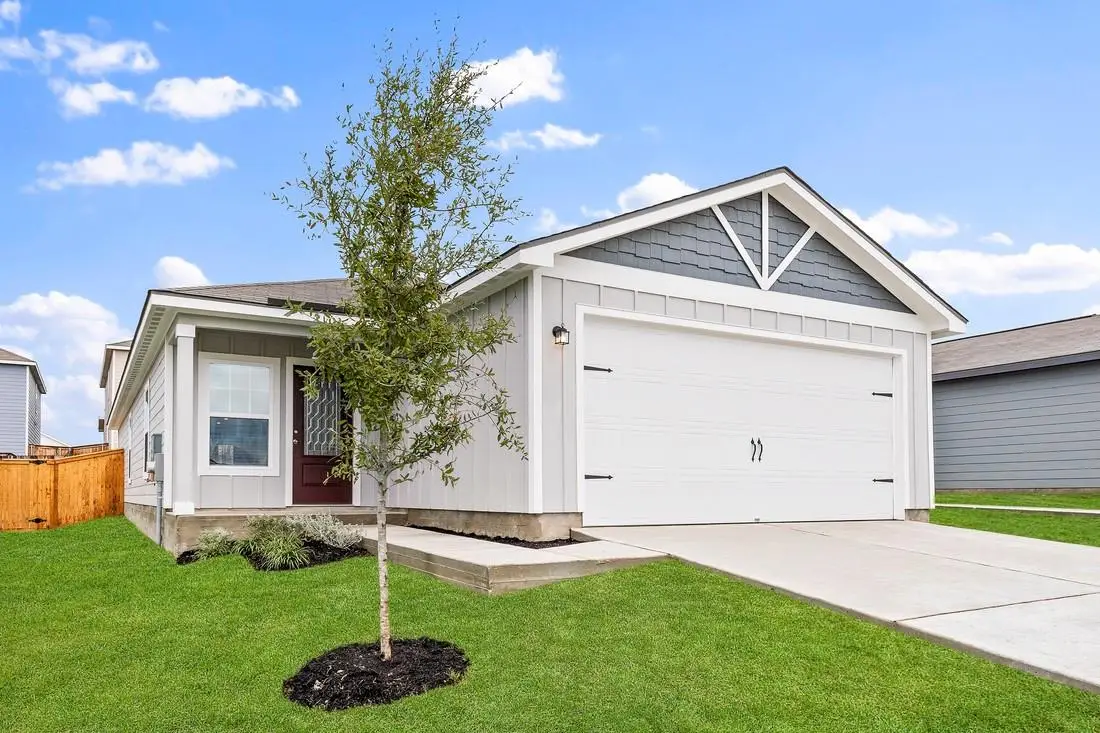 120 Morrison Dr, Jarrell, TX 76537 - Image #1