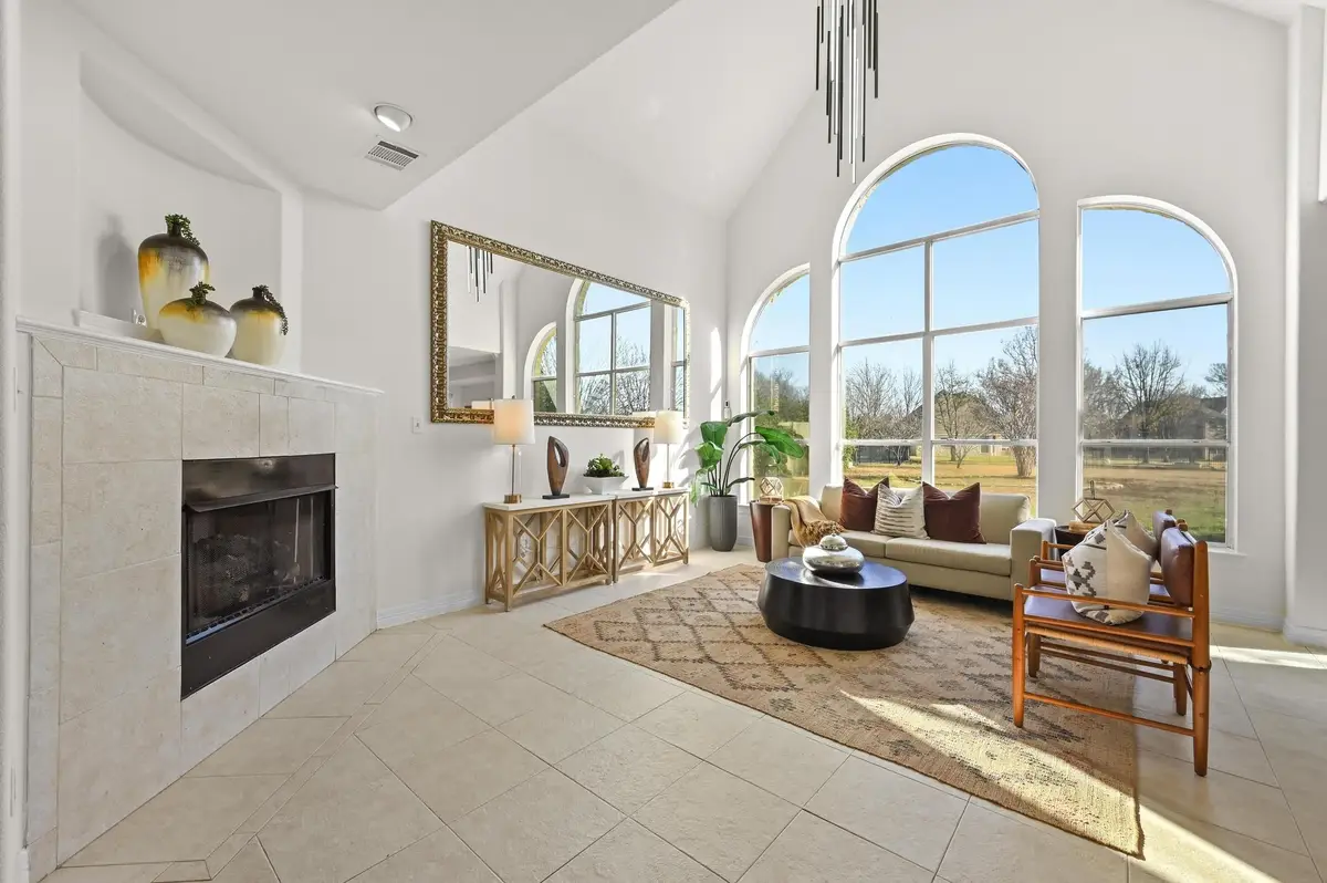 25 Lovegrass Ln, Sunset Valley, TX 78745 - #1