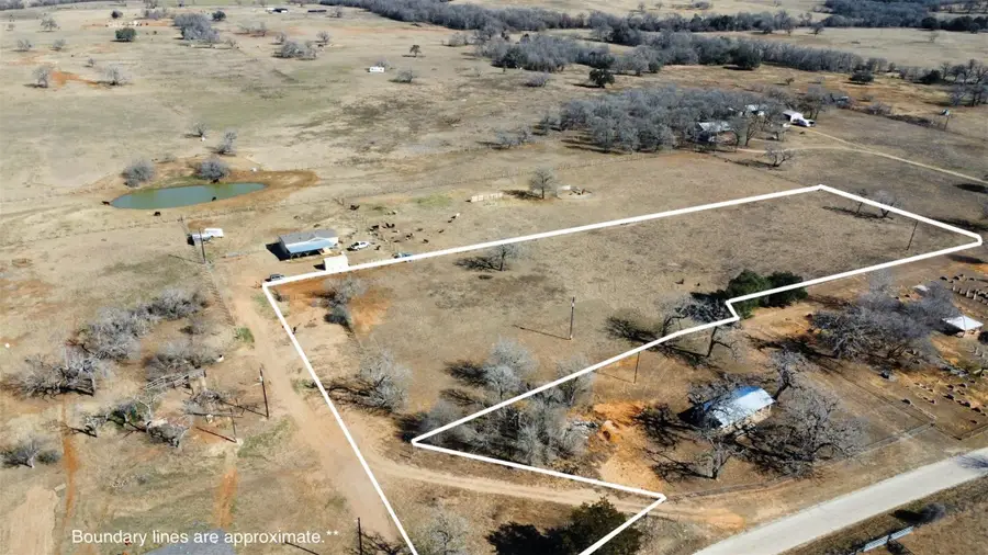 5633 Tenney Creek Rd, Luling, TX 78648 - #3