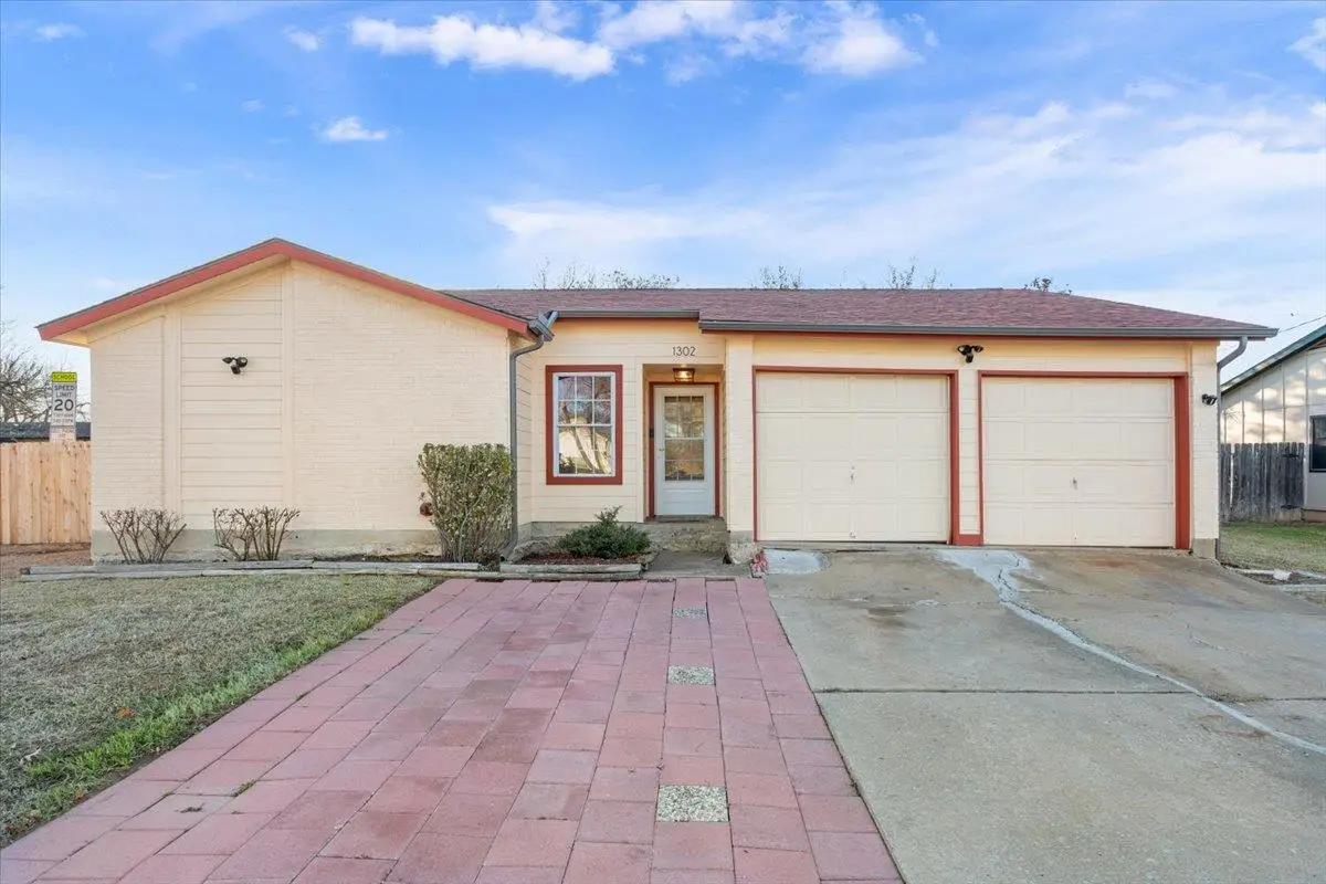 1302 Lawnmont Dr, Round Rock, TX 78664 - Image #1