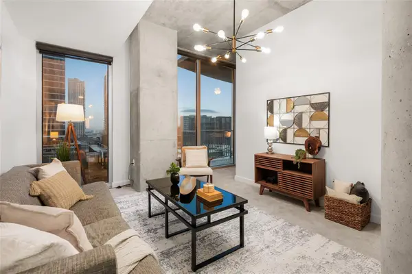 360 Nueces St #1112, Austin, TX 78701