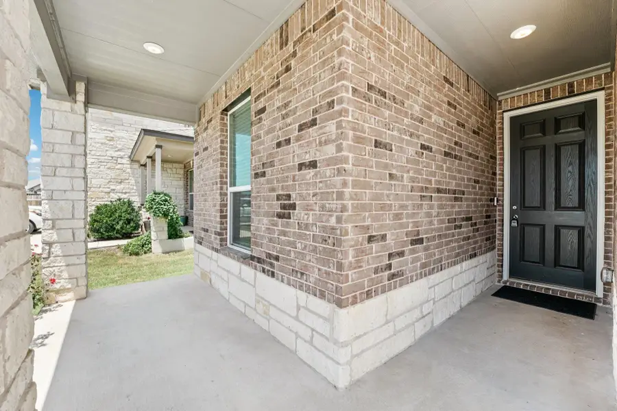 113 Uncle Billy Way, Jarrell, TX 76537 - Image #2