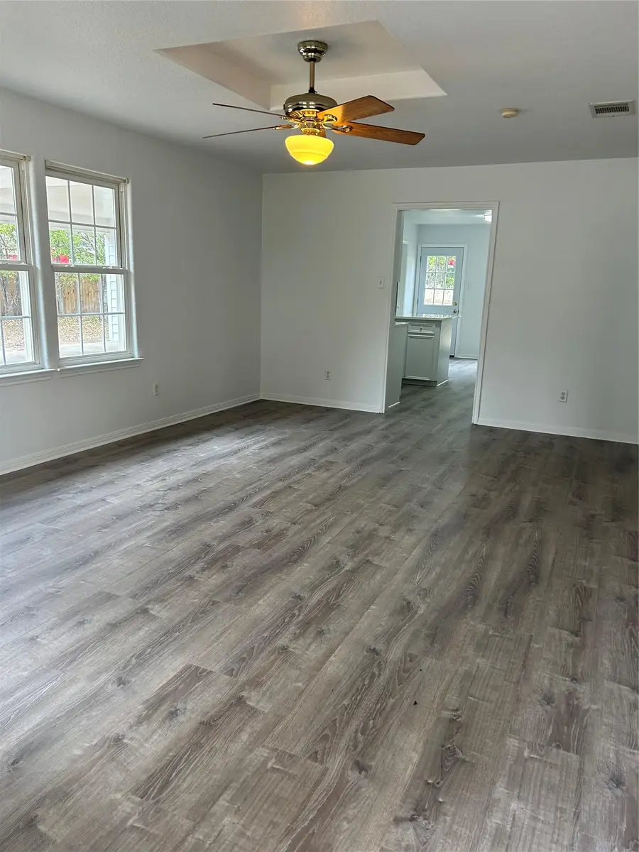 203 Maynard St, Bastrop, TX 78602 - #3