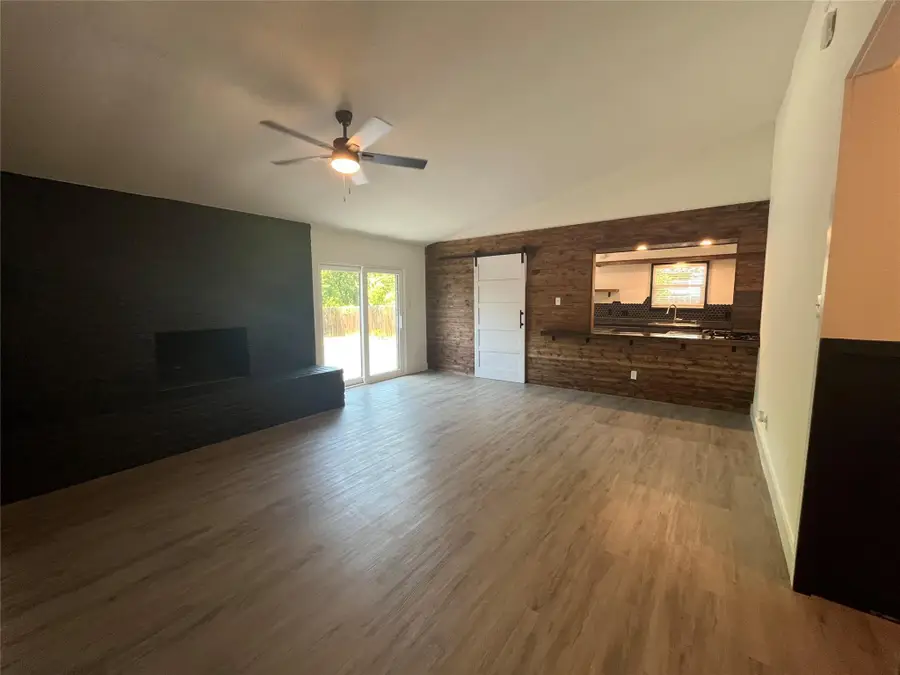 322 Mcclendon Dr, Elgin, TX 78621 - #3