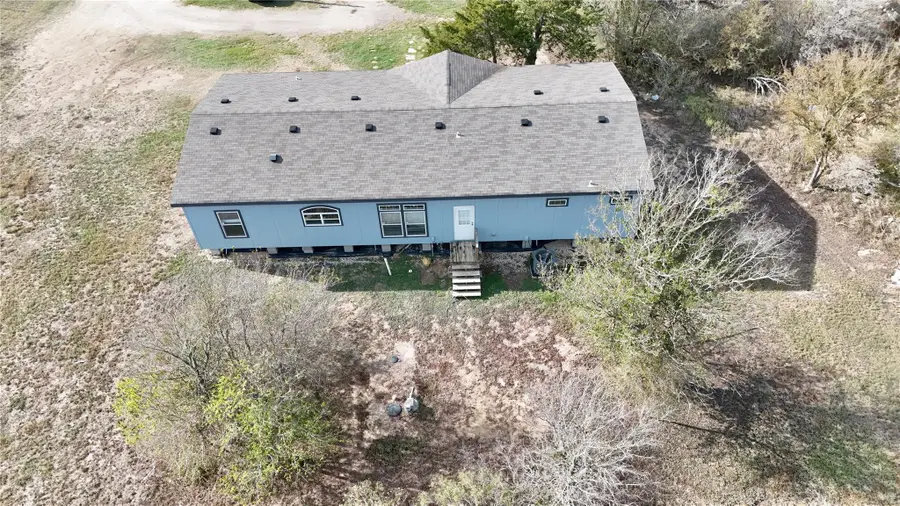 425 High View Ranch Dr, Cedar Creek, TX 78612 - Image #3