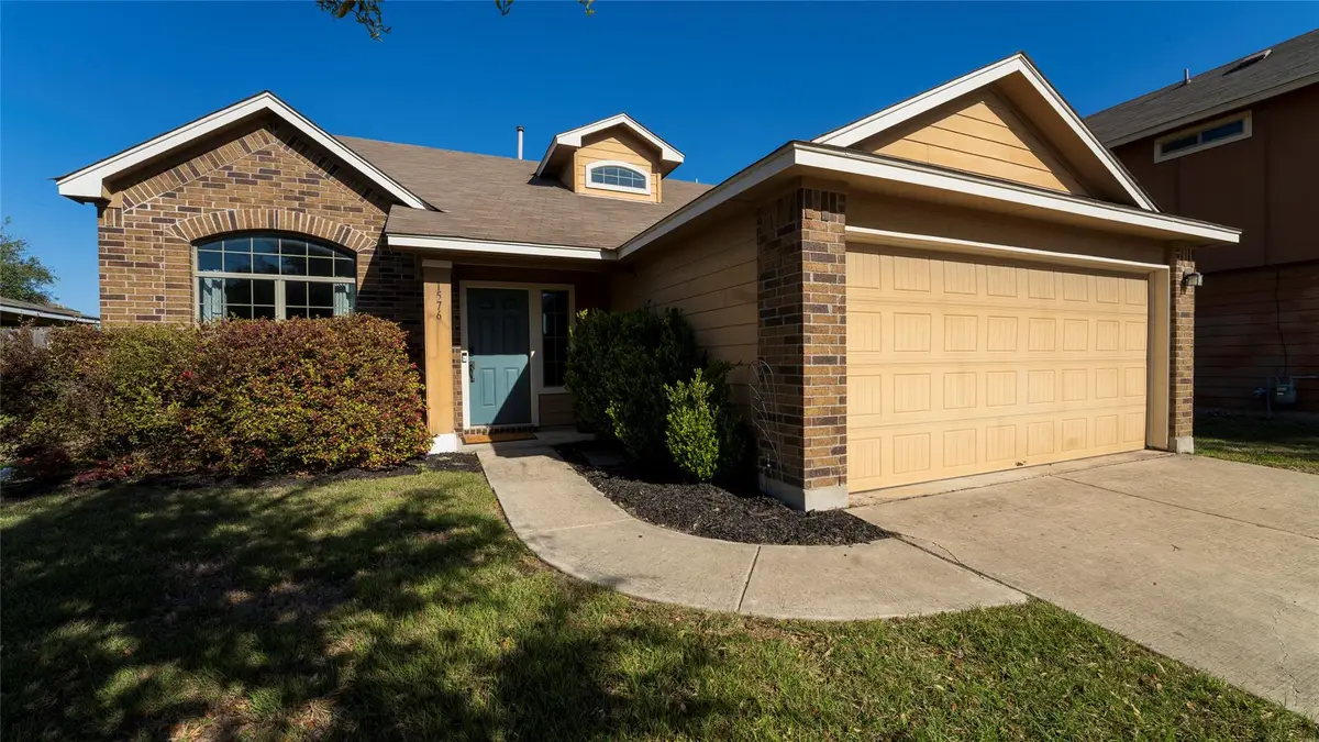1576 Twin Cv, Kyle, TX 78640 - #1